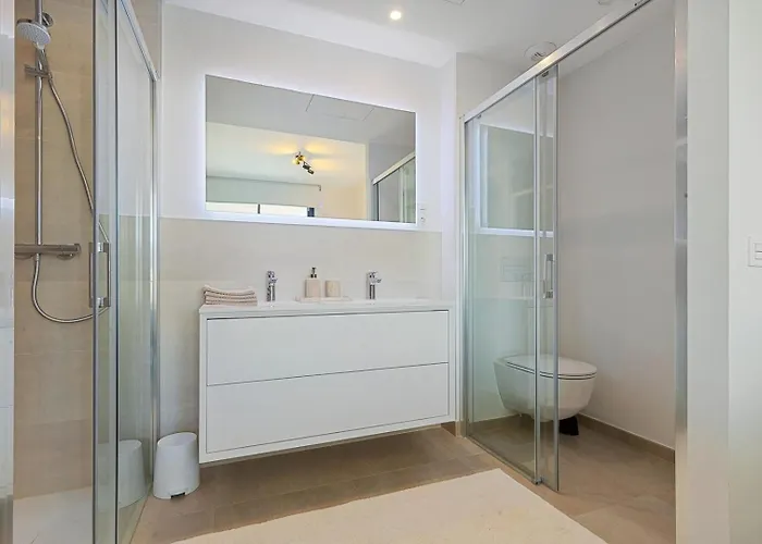 Seaview Reserve - Stunning Lux. Apartment *