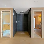 Seaview Reserve - Stunning Lux. *