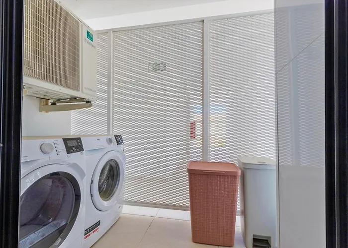 Apartment Seaview Reserve - Stunning Lux. *