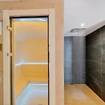 Seaview Reserve - Stunning Lux. アパート *