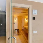 Seaview Reserve - Stunning Lux. アパート フエンヒロラ